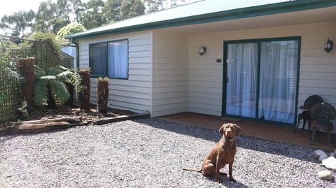 Meredith House & Apartments Strahan - Accommodation Perth 2