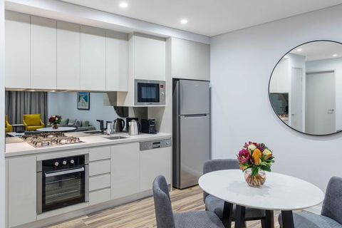 Meriton Suites Bondi Junction - Accommodation Perth 1