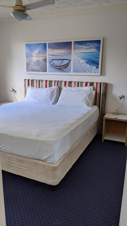 Mermaid Beach Apartment - Accommodation Perth 0