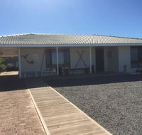 Mermaid Beachside Accommodation - Accommodation Perth