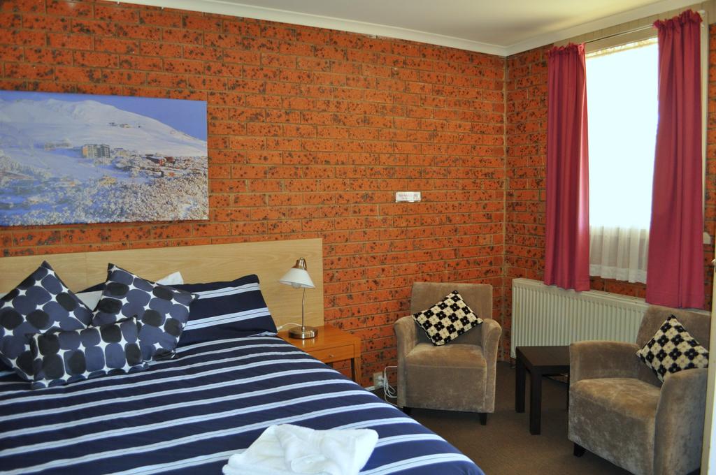 Enochs Point VIC Accommodation Perth