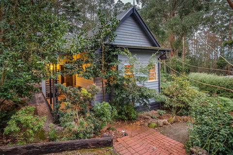 Merrow Cottages - Forest Edge - Accommodation Perth 1