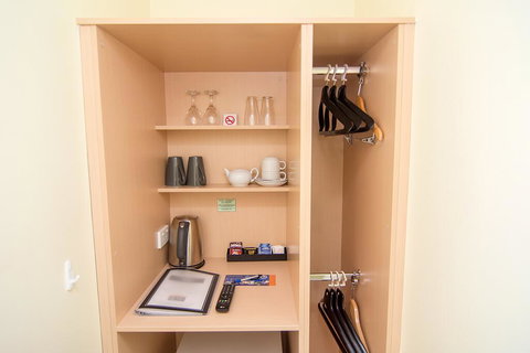 Miami Hotel Melbourne - Accommodation Perth 2