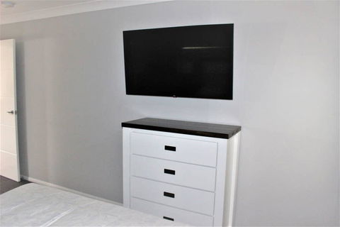 Michael's Place: Brand New Unit Close To Uni & CBD - Perth Resorts 3