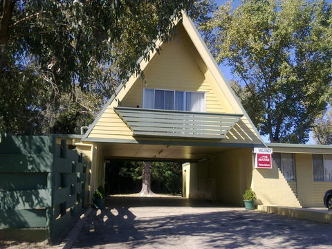 Millers Cottage Motel - Accommodation Perth 0