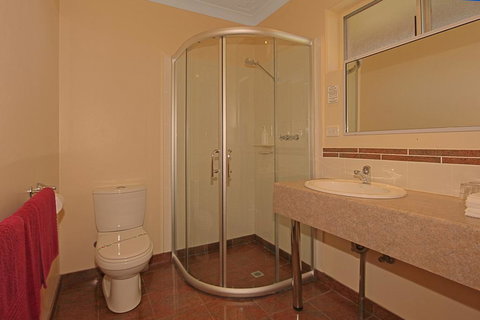 Milton Village Motel - Accommodation Perth 3