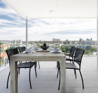 Minimalist Penthouse Condo with Skyline Vistas - Accommodation Perth