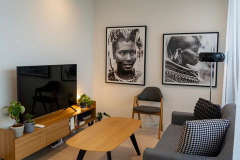 Modern 1 Bedroom Apartment South Yarra - Accommodation Perth 1
