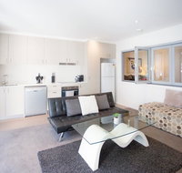 Modern Executive Apartment  Braddon 1BR Wine Wifi Secure Parking Canberra