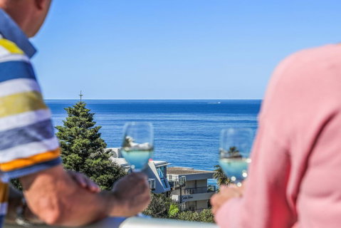 Modern Penthouse With Private Rooftop Terrace - Accommodation Perth 2