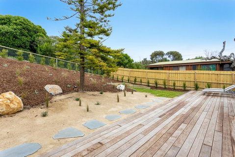Molly's Beach House: - Accommodation Perth 3