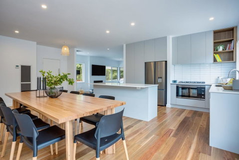 Molly's Beach House: - Accommodation Perth 1