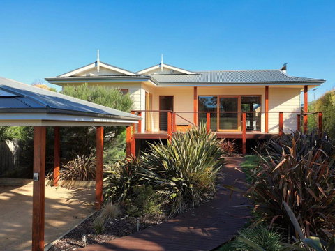 Monterey - Accommodation Perth 0