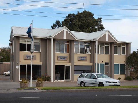 Moody's Motel - Accommodation Perth 0