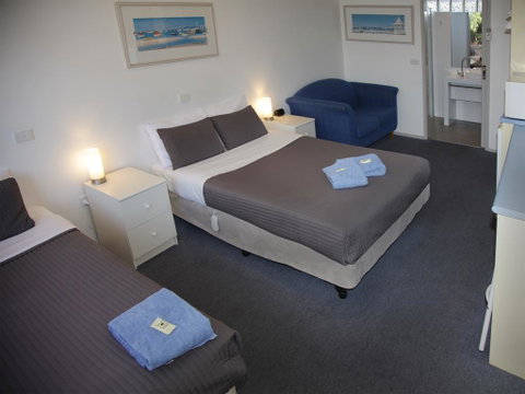 Moody's Motel - Accommodation Perth 3