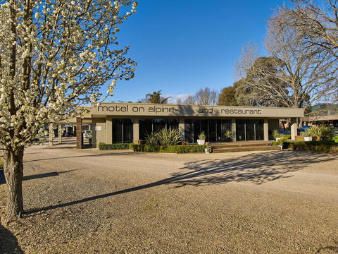 Myrtleford Motel On Alpine - Accommodation Perth 0