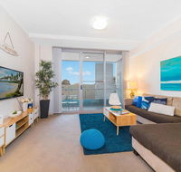 Near Airport  Train Station Stylish Two-Story Apartment - Perth Resorts