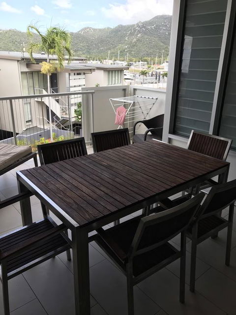 Nelly Bay Getaway At 1 Bright Point - Perth Resorts 3