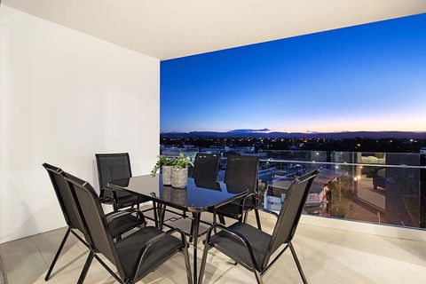 NEO Apartments Mermaid Beach - Accommodation Perth 3