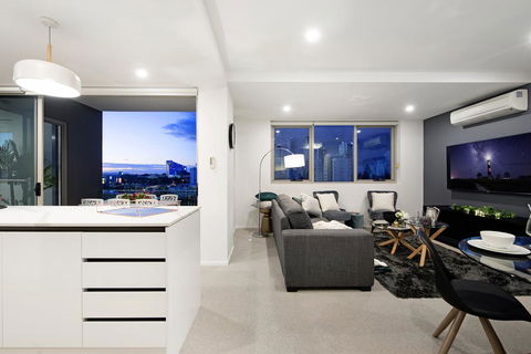 Neo Private Luxury Apartments - Accommodation Perth 0