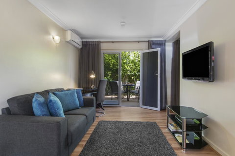 The Peninsula Riverside Serviced Apartments - Accommodation Perth 17