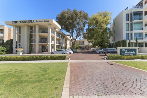 The Peninsula Riverside Serviced Apartments - Accommodation Perth 14
