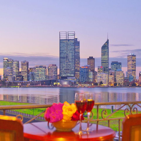 The Peninsula Riverside Serviced Apartments - Accommodation Perth 0