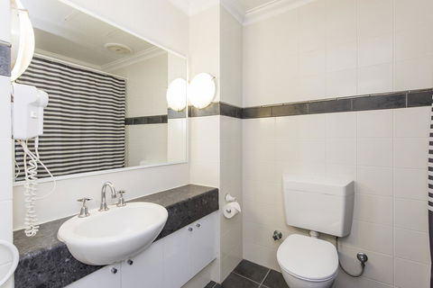 Subiaco Village 30 - Accommodation Perth 17