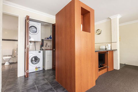 Subiaco Village 20 - Accommodation Perth 10