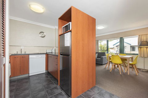 Subiaco Village 20 - Accommodation Perth 9