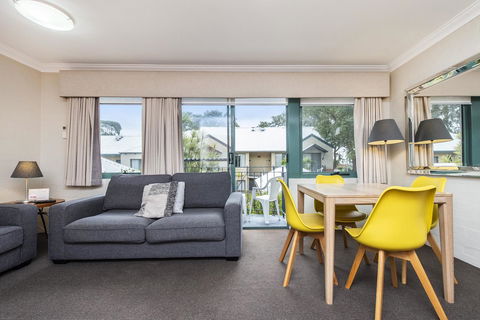 Subiaco Village 20 - Accommodation Perth 1