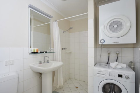 Broadwater Resort Como - Perth Resorts 8