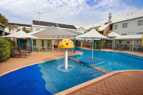 Broadwater Resort Como - Perth Resorts 26