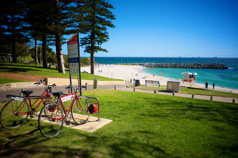 Cottesloe Artist's Beach Retreat - Accommodation Perth 15