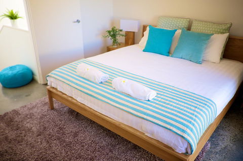 Cottesloe Artist's Beach Retreat - Accommodation Perth 13