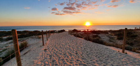 Summer Breeze - Holiday Or Business Apartment - Accommodation Perth 14