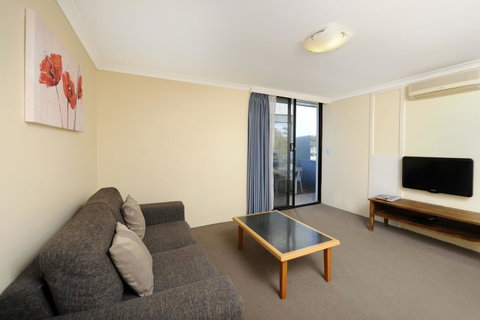 Lodestar Waterside Apartments - Accommodation Perth 25