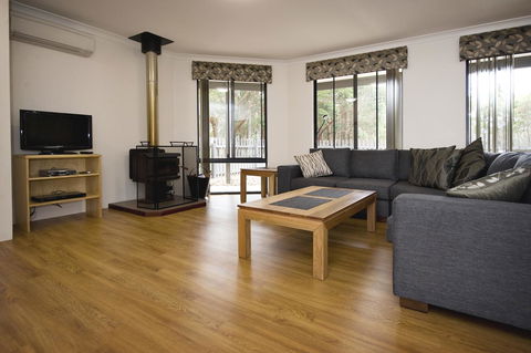 Margaret River Hideaway & Farmstay - Perth Resorts 8