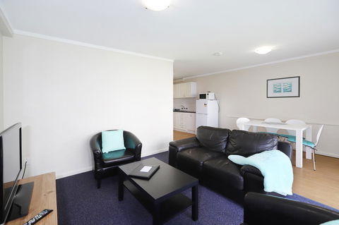 West Beach Lagoon 202 - Quiet & Ground Floor! - Perth Resorts 11