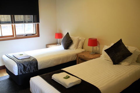 Riverglen Chalets - Perth Resorts 14