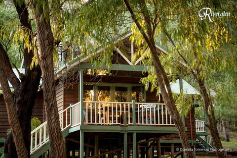 Riverglen Chalets - Perth Resorts 31