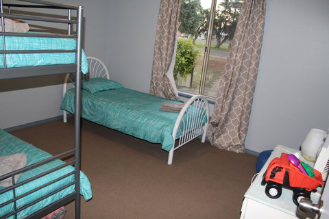 Jbay Beach Shack - Accommodation Perth 7