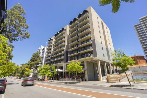 Oversized Eastend Sleeps 6 Free PARKING+POOL WIFI - Accommodation Perth 25