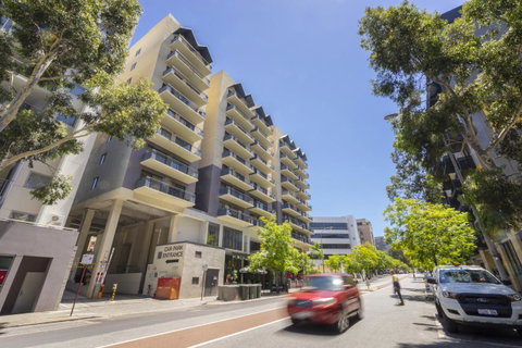 Oversized Eastend Sleeps 6 Free PARKING+POOL WIFI - Accommodation Perth 24