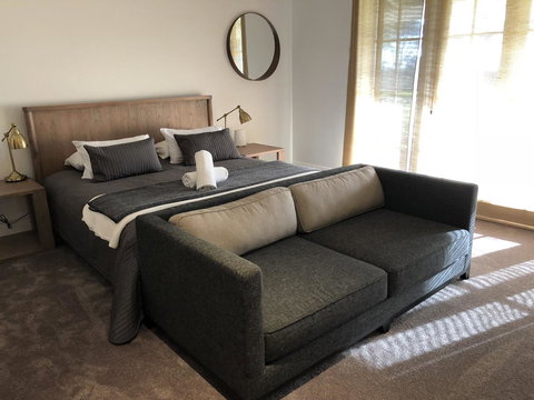 Caves Road Guest Houses - Perth Resorts 22