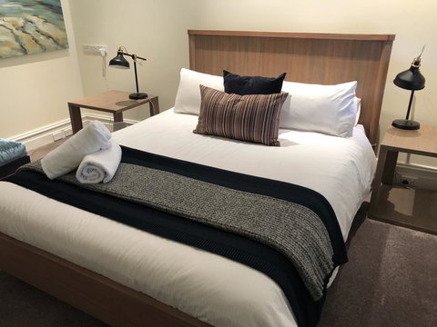 Caves Road Guest Houses - Perth Resorts 6