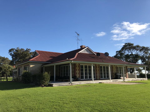 Caves Road Guest Houses - Perth Resorts 14