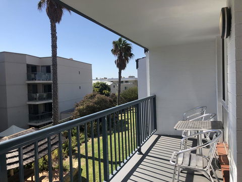 West Beach Lagoon 218 - Outstanding Value! - Accommodation Perth 12