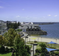 Luxury Suite Bunbury - Accommodation Perth