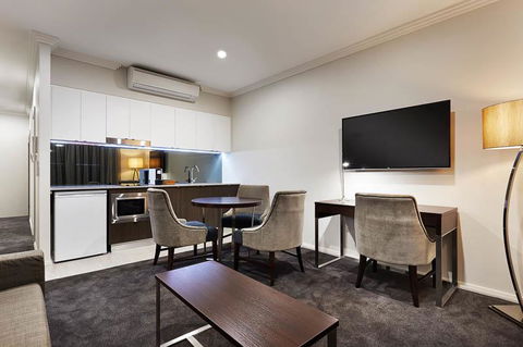 Attika Hotel - Accommodation Perth 2
